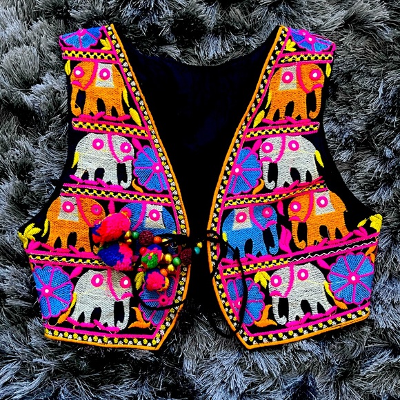 New Custom Embroidered Vest - Picture 3 of 3